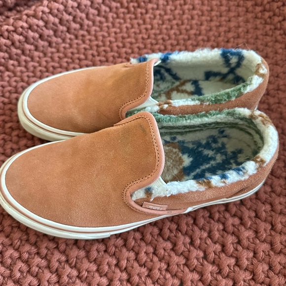 Vans Classic Slip On Suede Sherpa Sneaker - Picture 4 of 5